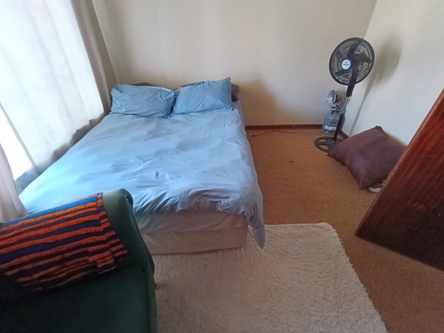 2 Bedroom Property for Sale in Langenhovenpark Free State